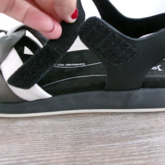 Like New Jambu HELENA Leather Sandals Grey White Black 10.5 / 11 APMA Approved - Picture 9 of 15